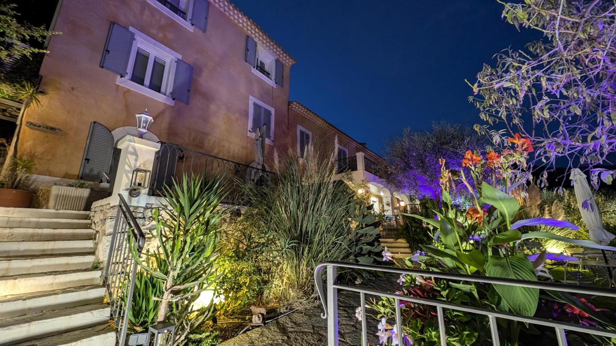 Le Mas D'Angeline, Vue Mer, Jardin Commun, Parking, Voiture Requise, 10 Min En Voiture De Monaco, Route Etroite, Pente Raide, Croisement Limite, Sea View, Shared Garden, Parking, Car Required, 10 Min Drive From Monaco, Narrow Steep Road, Limited Pass Beausoleil Exterior photo