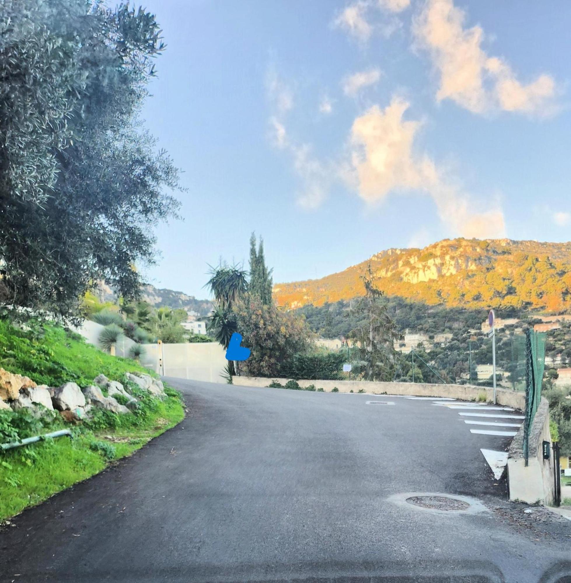Le Mas D'Angeline, Vue Mer, Jardin Commun, Parking, Voiture Requise, 10 Min En Voiture De Monaco, Route Etroite, Pente Raide, Croisement Limite, Sea View, Shared Garden, Parking, Car Required, 10 Min Drive From Monaco, Narrow Steep Road, Limited Pass Beausoleil Exterior photo