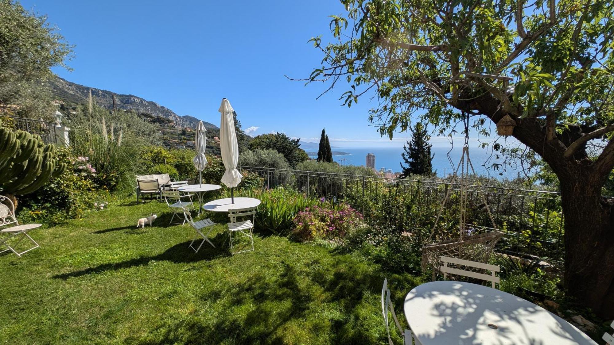Le Mas D'Angeline, Vue Mer, Jardin Commun, Parking, Voiture Requise, 10 Min En Voiture De Monaco, Route Etroite, Pente Raide, Croisement Limite, Sea View, Shared Garden, Parking, Car Required, 10 Min Drive From Monaco, Narrow Steep Road, Limited Pass Beausoleil Exterior photo